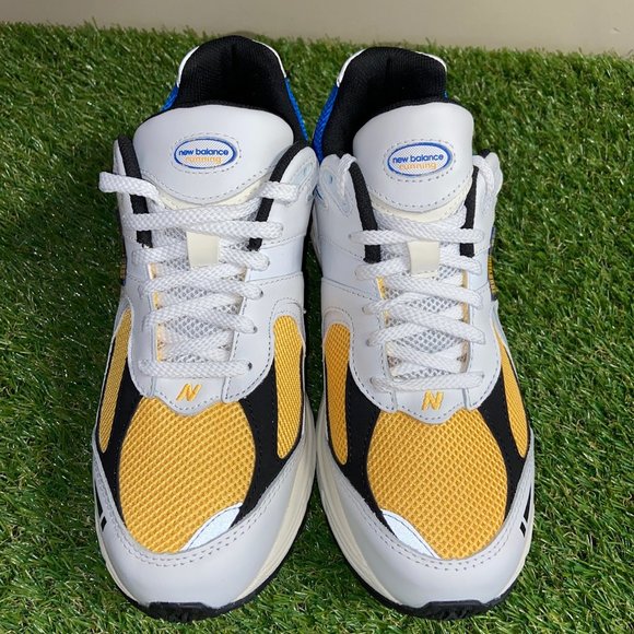 New Balance 2002R \